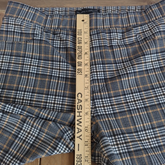 Sanctuary x Anthropologie Plaid Carnaby Kick Crop Pull on Pants - Picture 7 of 13